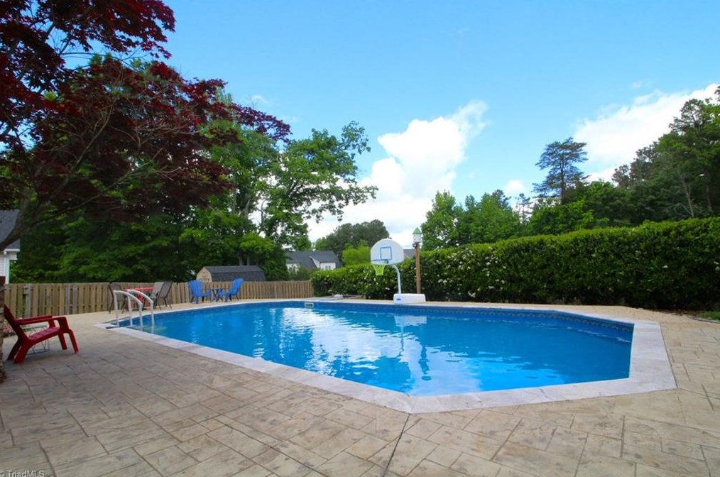 5714 Hidden Orchard Dr, Greensboro NC  27410-2523 exterior