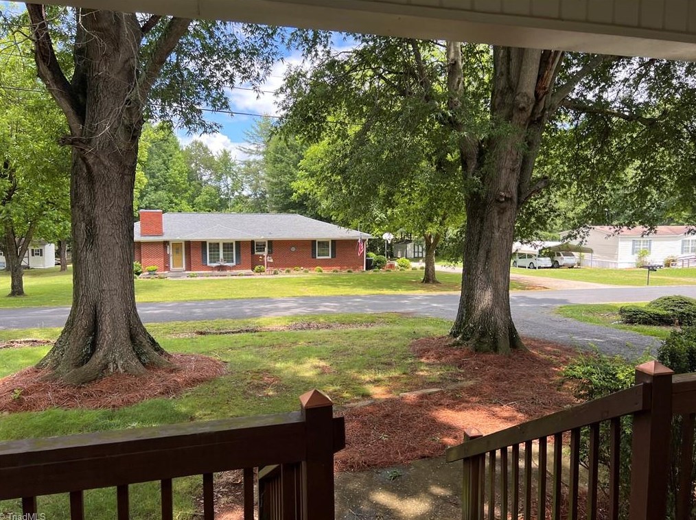 29624 Lakeside Dr, Albemarle NC  28001-7325 exterior