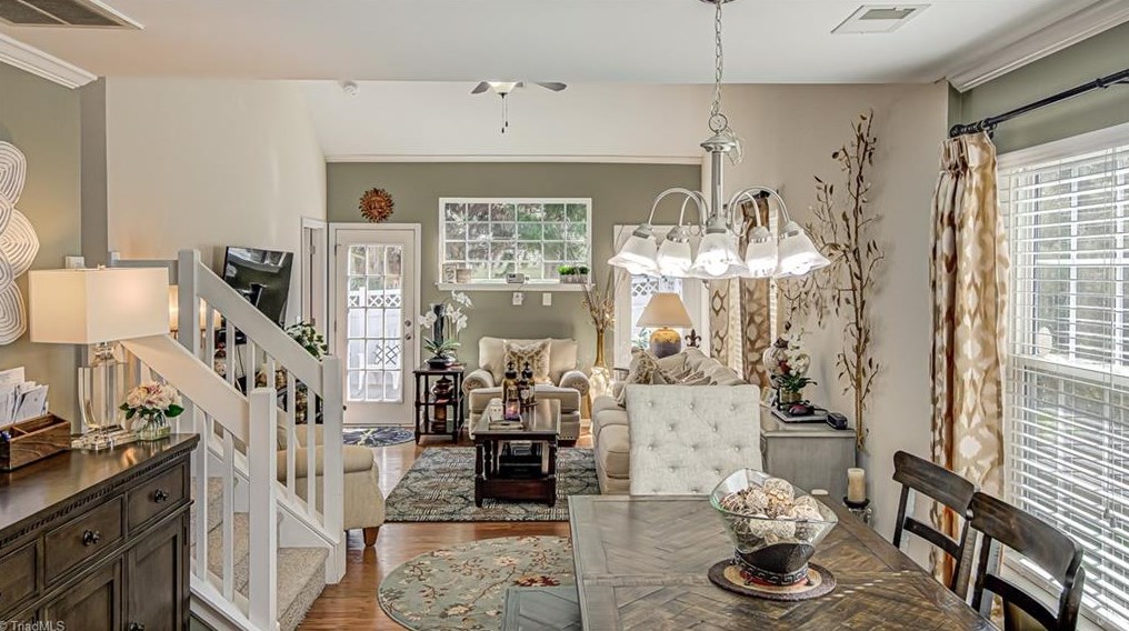 212 Nighthawk Pl, Greensboro NC 27409-9128 exterior