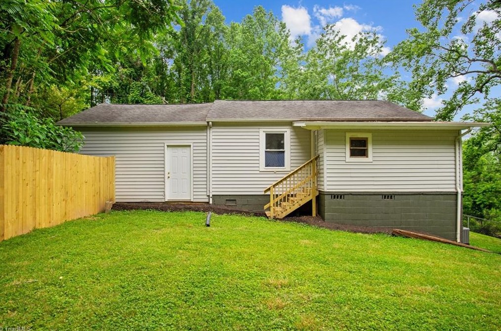 148 Frst Hl Dr, Elkin NC  28621-2305 exterior