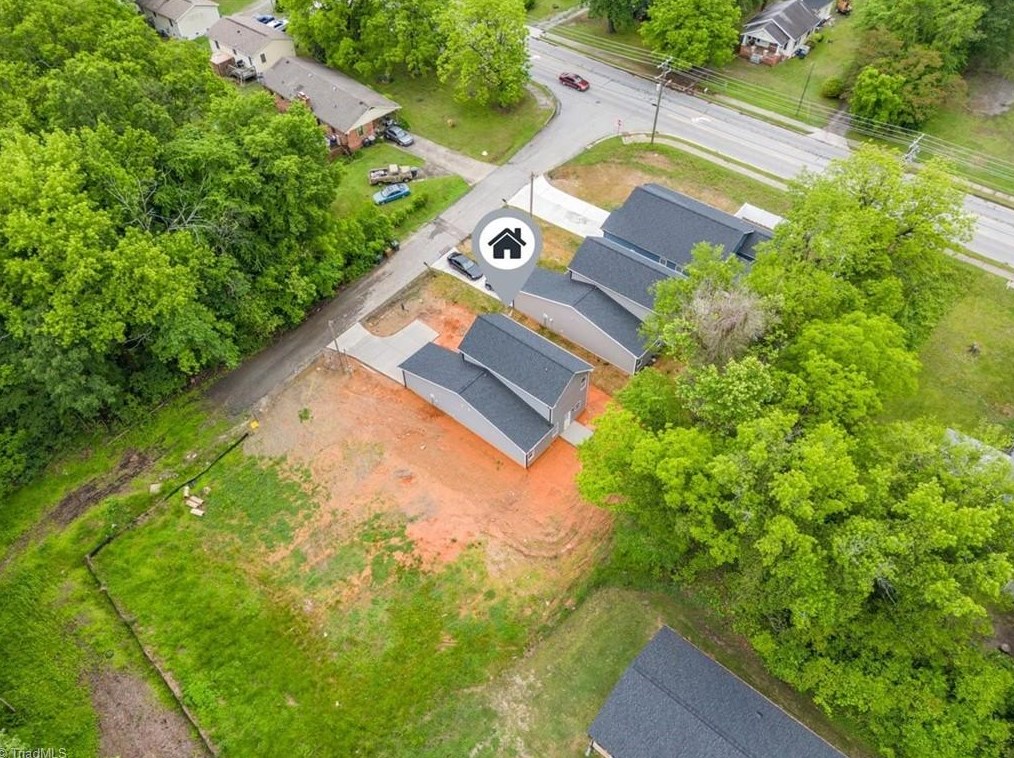 3905 Huckabee Dr, Greensboro NC  27405 exterior
