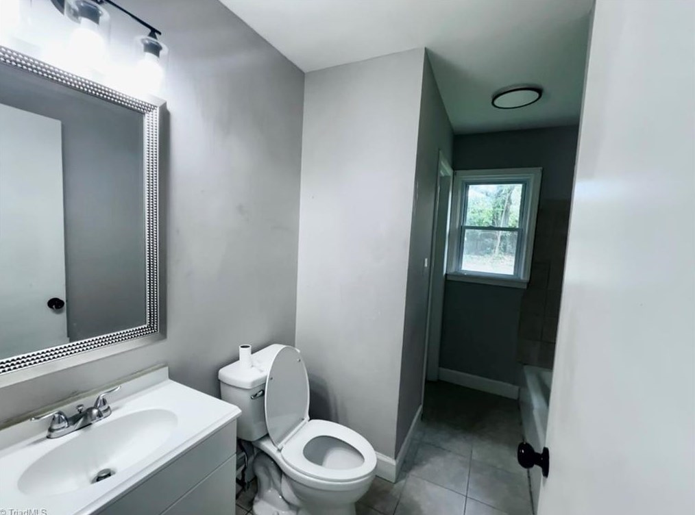 2517 Hilburn Dr, High Point NC 27260-5844 exterior