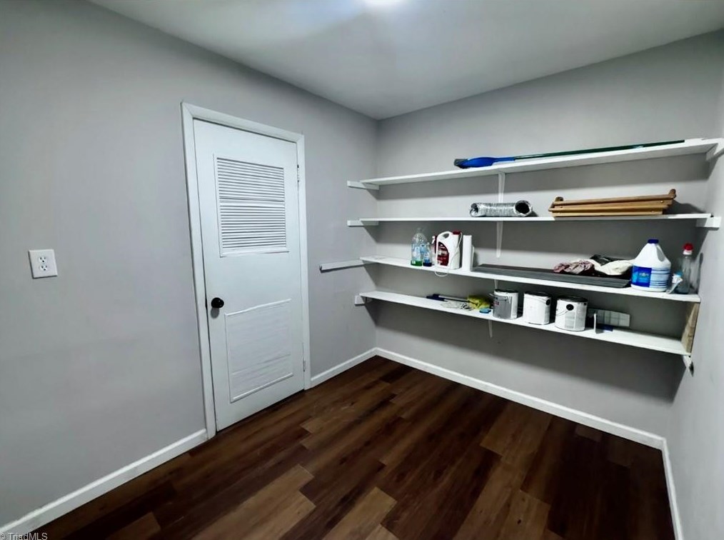 2517 Hilburn Dr, High Point NC 27260-5844 exterior