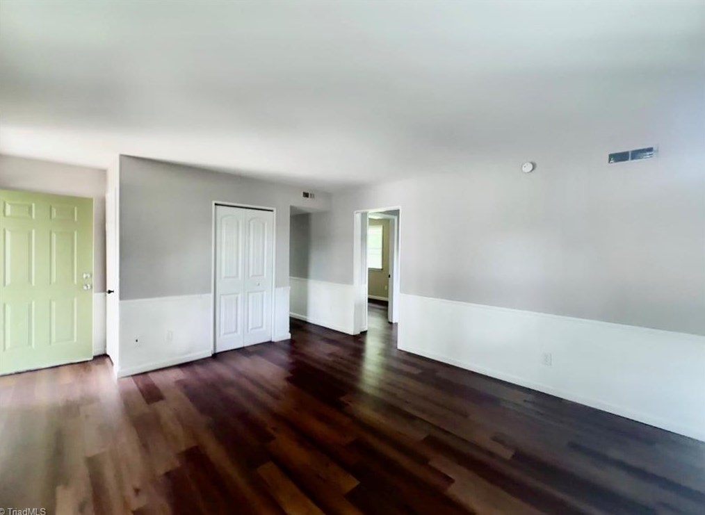 2517 Hilburn Dr, High Point NC 27260-5844 exterior