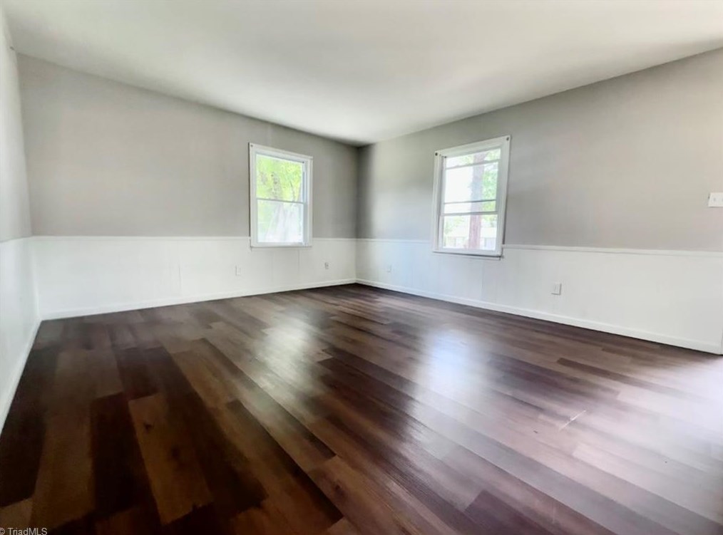 2517 Hilburn Dr, High Point NC 27260-5844 exterior