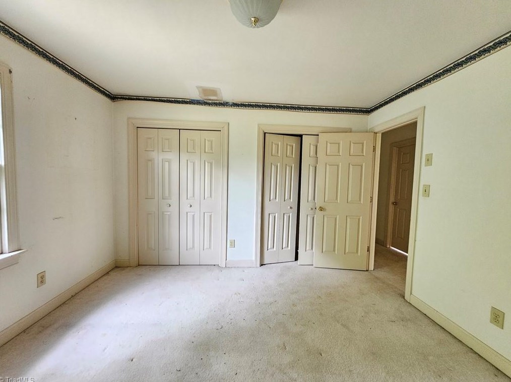 2405 Bambi Ln, Kernersville NC  27284-8091 exterior