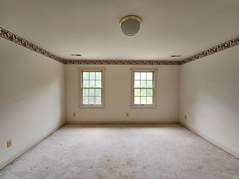 2405 Bambi Ln, Kernersville NC  27284-8091 exterior