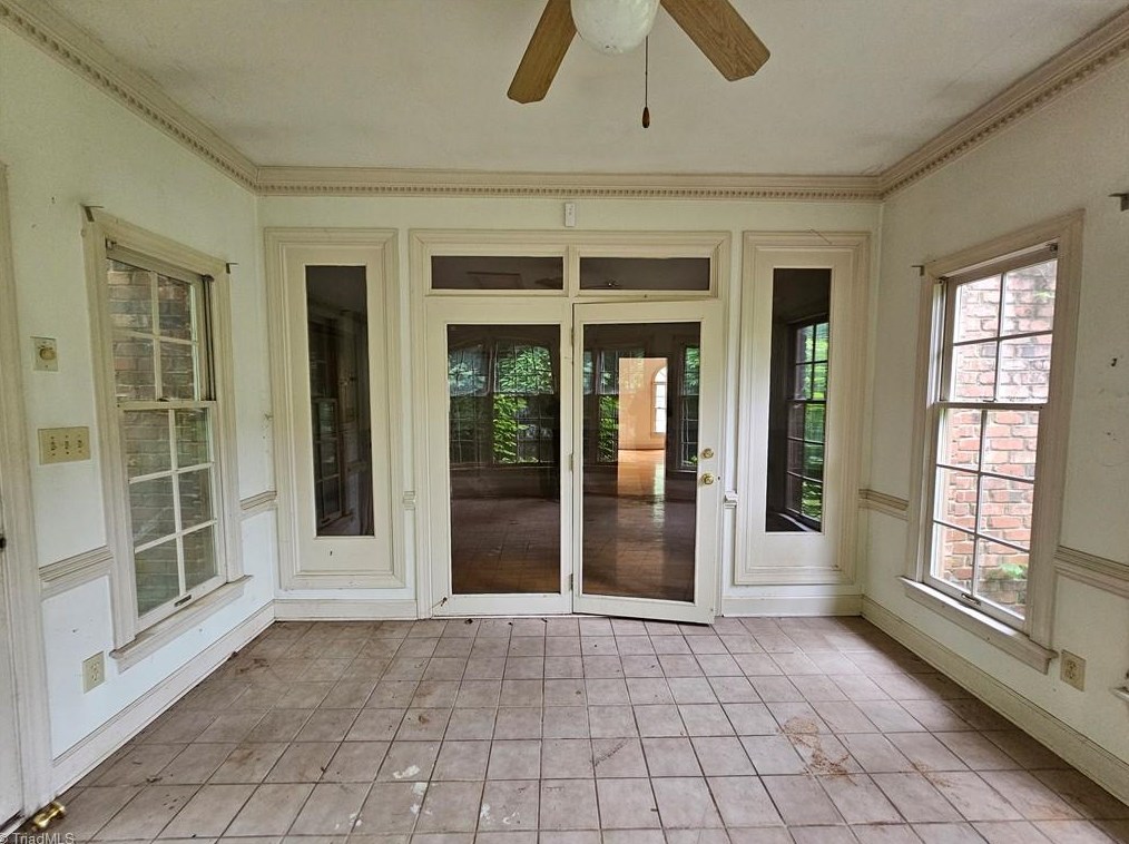 2405 Bambi Ln, Kernersville NC  27284-8091 exterior