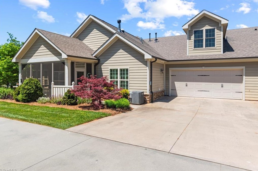 3444 Waterwheel Cir, Winston Salem NC  27103-6477 exterior