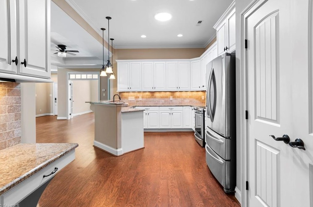 3444 Waterwheel Cir, Winston Salem NC  27103-6477 exterior