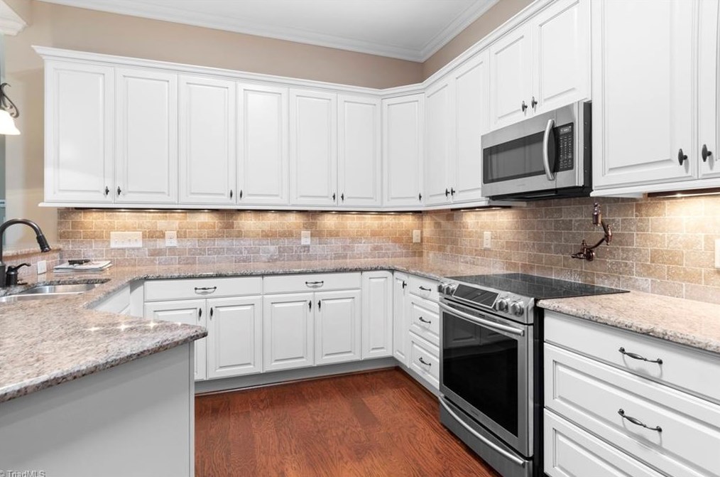 3444 Waterwheel Cir, Winston Salem NC  27103-6477 exterior