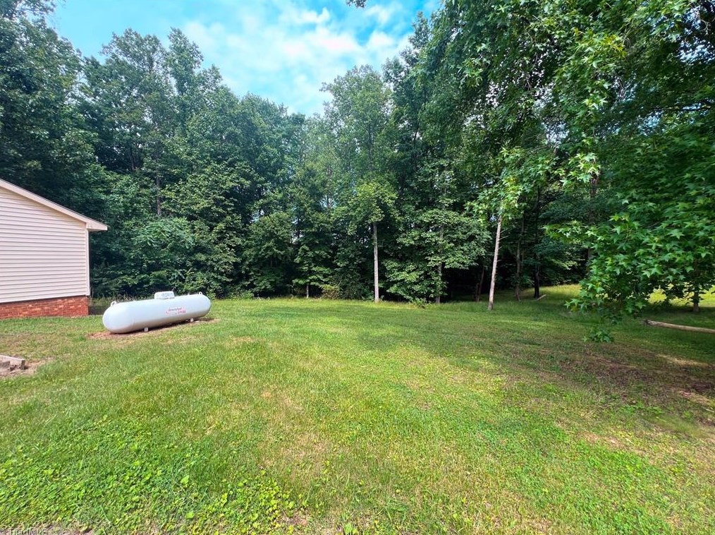 2745 Gideon Grove Church Rd, Stokesdale NC  27357-8071 exterior