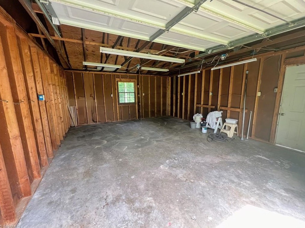 2745 Gideon Grove Church Rd, Stokesdale NC  27357-8071 exterior