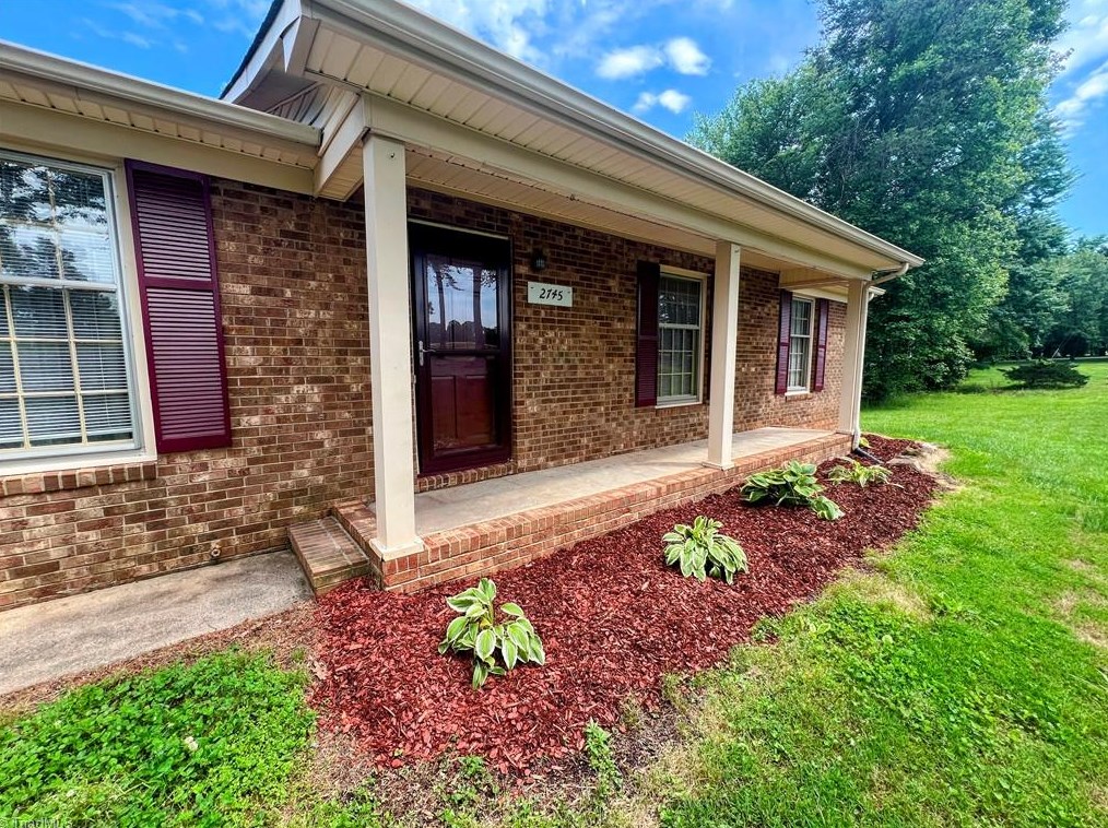 2745 Gideon Grove Church Rd, Stokesdale NC  27357-8071 exterior