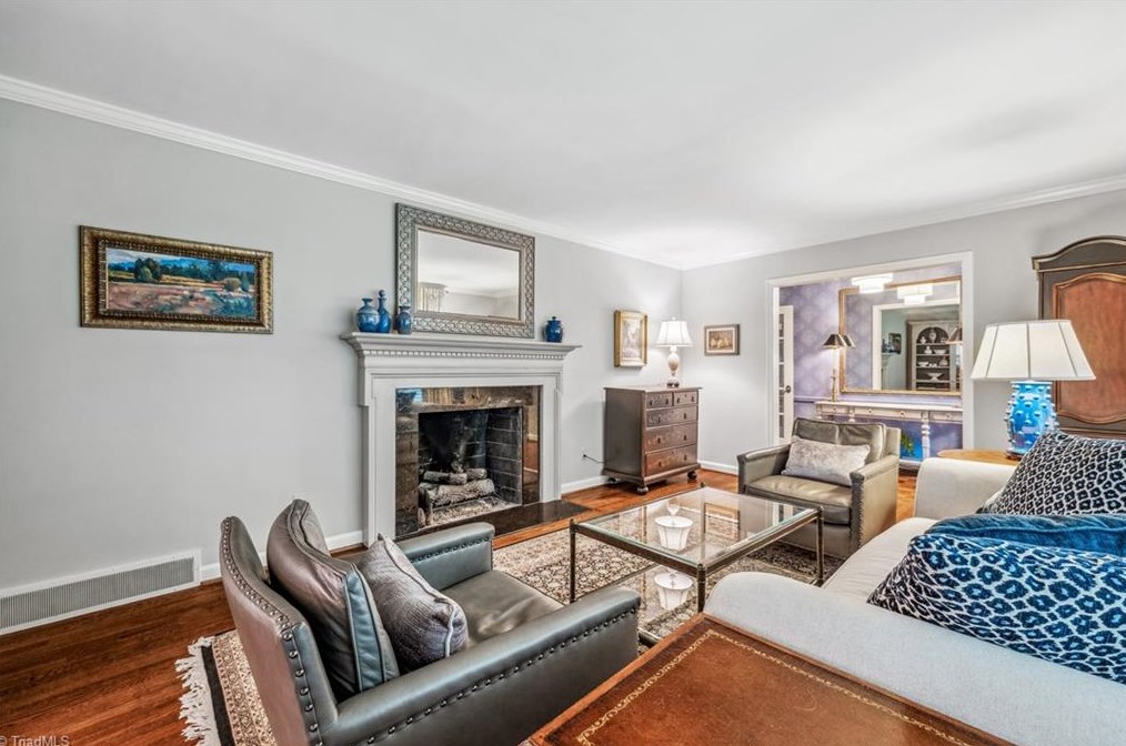 113 Hawkins Dr, Greensboro NC  exterior