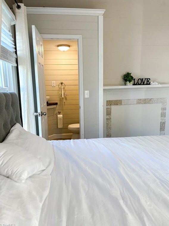 214 Broad St, Mount Airy NC  27030-4685 exterior