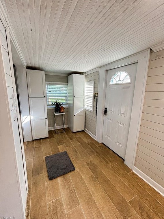 214 Broad St, Mount Airy NC  27030-4685 exterior