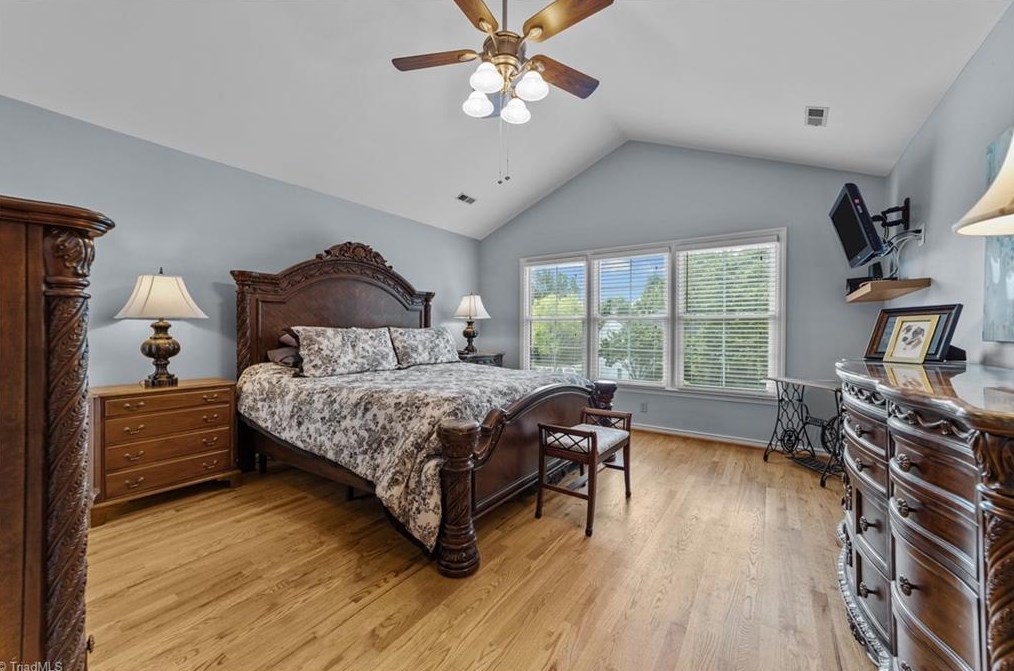 4705 Crystal Lake Dr, Greensboro NC 27410-9353 exterior