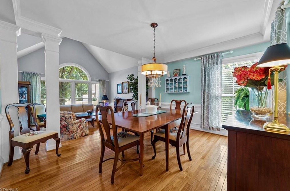 4705 Crystal Lake Dr, Greensboro NC 27410-9353 exterior