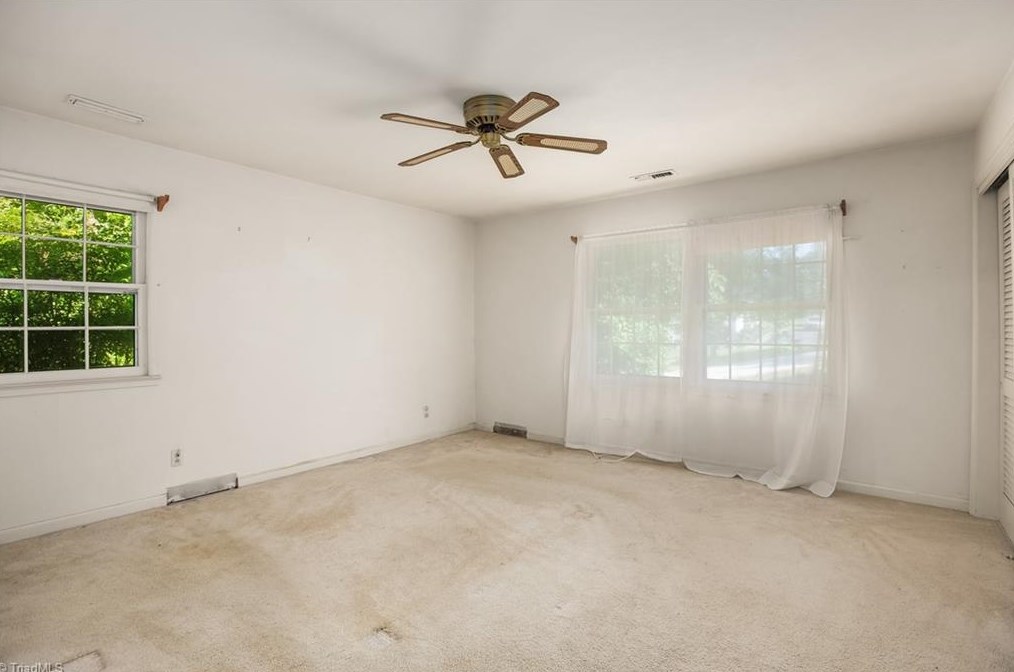 3941 Fieldview Ct, Clemmons NC 27012-9118 exterior