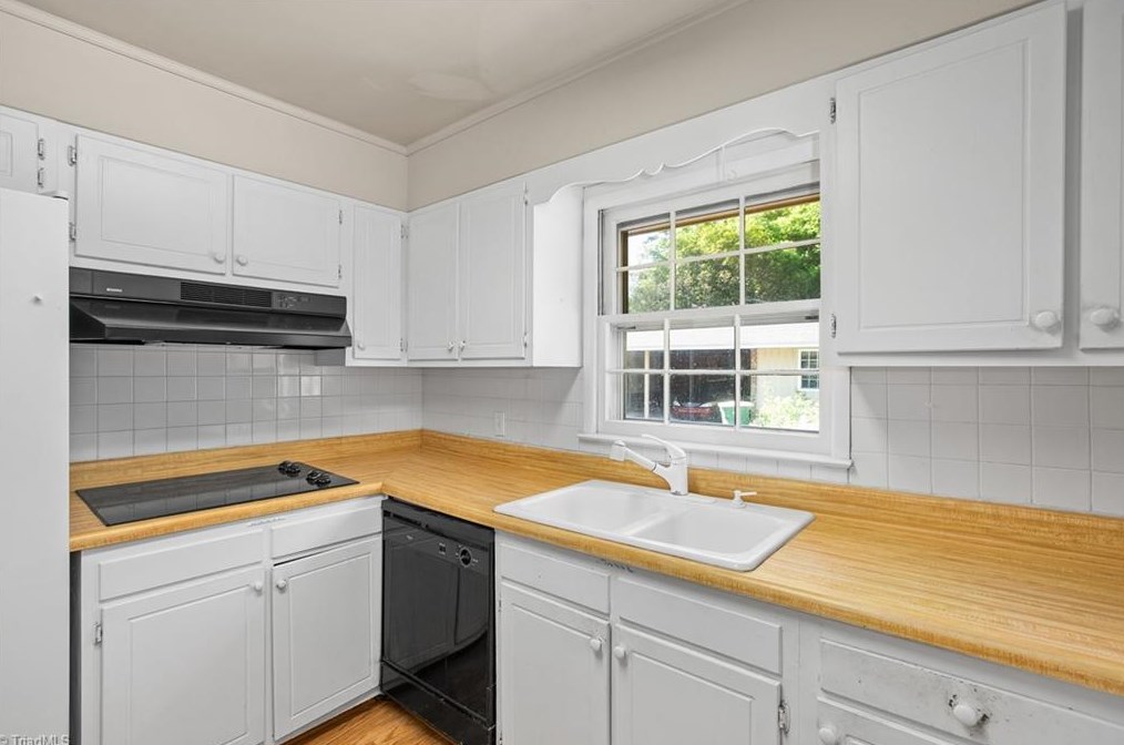 3941 Fieldview Ct, Clemmons NC 27012-9118 exterior