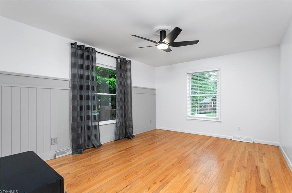 1303 Bearhollow Rd, Greensboro NC  27410-3609 exterior