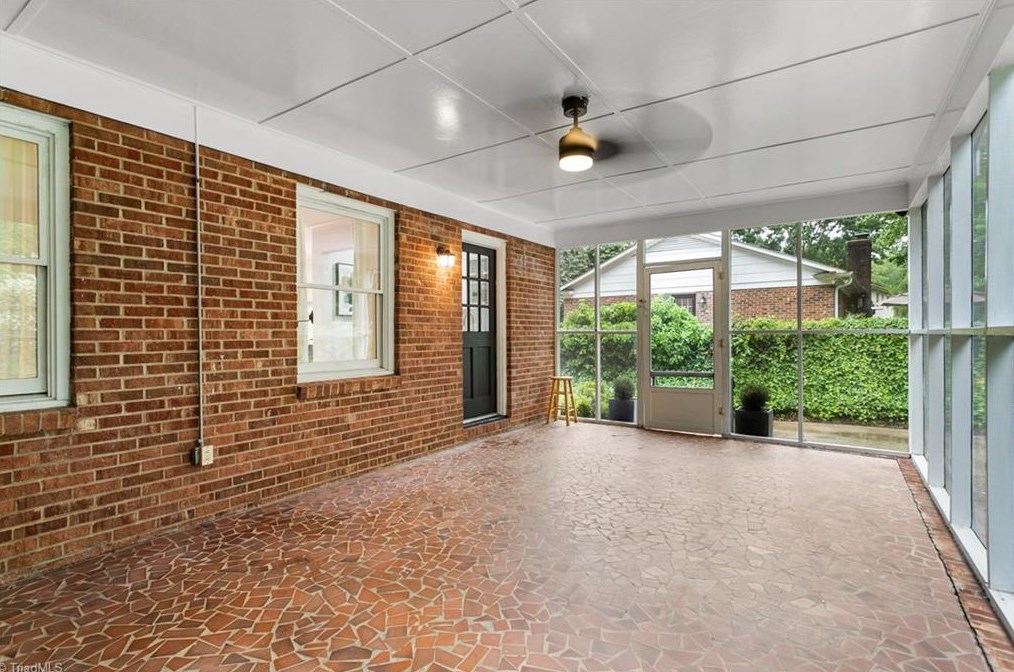 1303 Bearhollow Rd, Greensboro NC  27410-3609 exterior