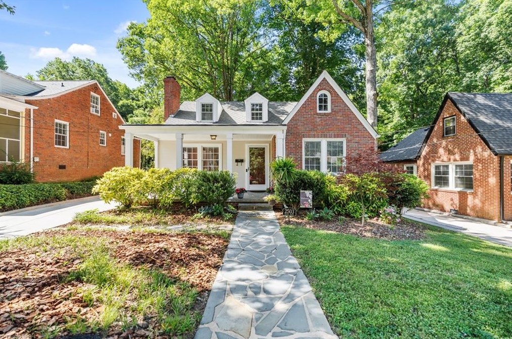 2503 Walker Ave, Greensboro NC  27403-2034 exterior