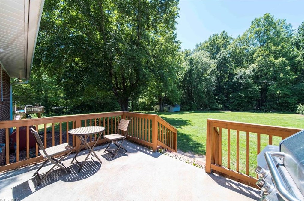 7280 Vance Rd, Kernersville NC  27284-7366 exterior
