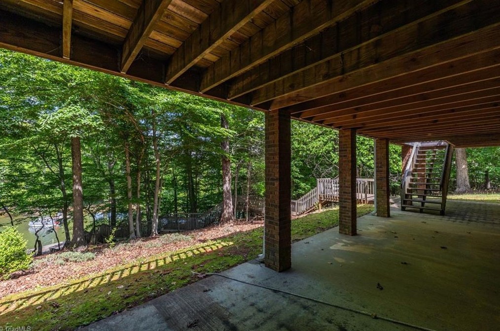 126 Periwinkle Ln, Lexington NC  27292-0023 exterior