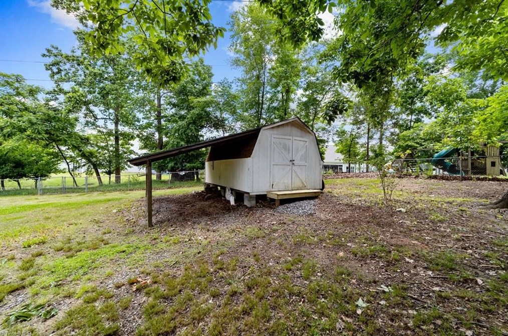3214 Derby Cir, High Point NC  27265-2596 exterior
