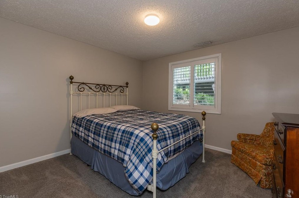 5000 Woodmark Dr, Greensboro NC  27407-8253 exterior