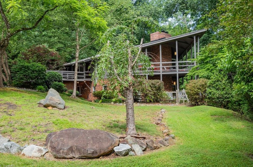 5000 Woodmark Dr, Greensboro NC  27407-8253 exterior