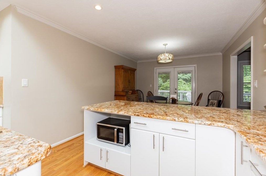 5000 Woodmark Dr, Greensboro NC  27407-8253 exterior