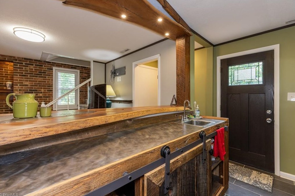 5000 Woodmark Dr, Greensboro NC  27407-8253 exterior