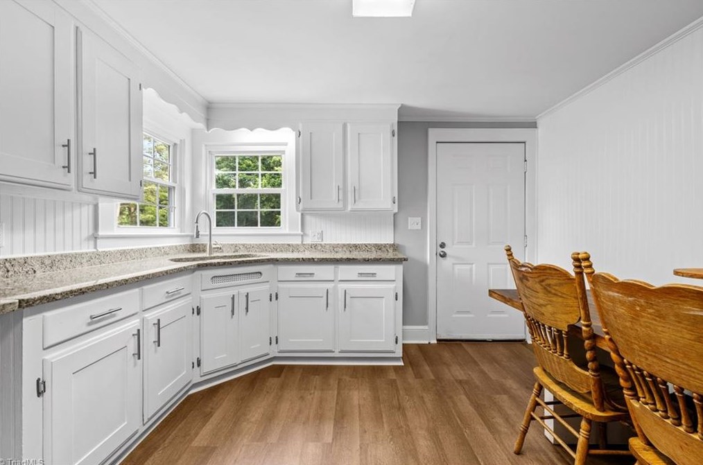 310 Saunders Dr, Asheboro NC 27203-3847 exterior