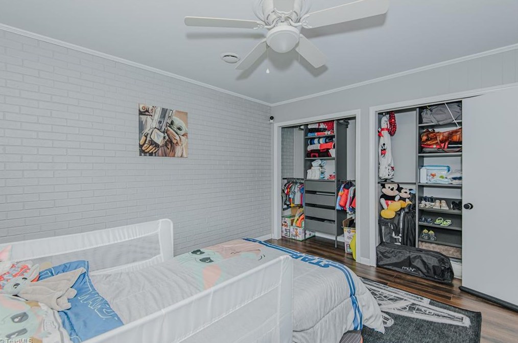 217 Pineridge Dr, High Point NC  27262-8207 exterior