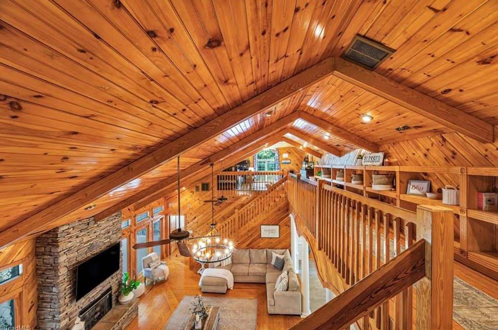 123 Sports Ln, Pilot Mountain NC  27041-7452 exterior