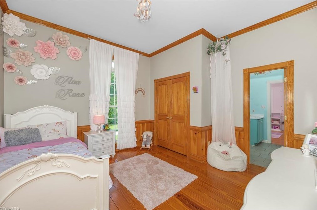 123 Sports Ln, Pilot Mountain NC  27041-7452 exterior