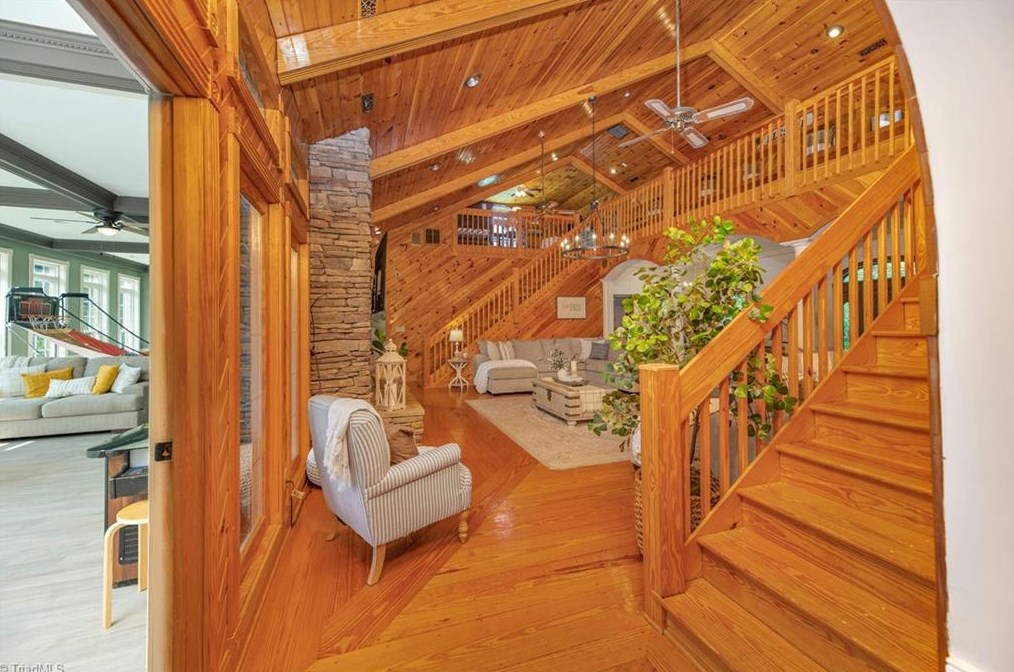 123 Sports Ln, Pilot Mountain NC  27041-7452 exterior