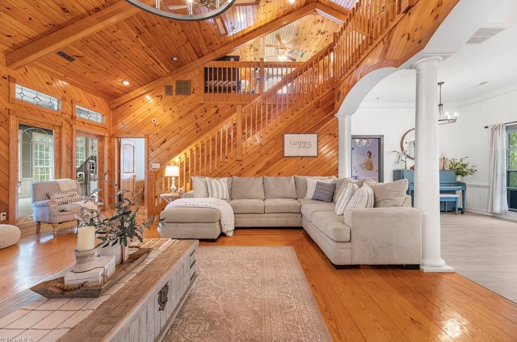 123 Sports Ln, Pilot Mountain NC  27041-7452 exterior