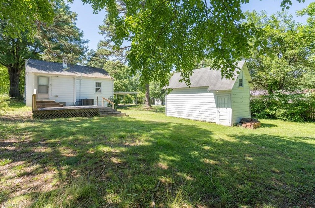 106 Avery Ave, High Point NC 27265-2041 exterior