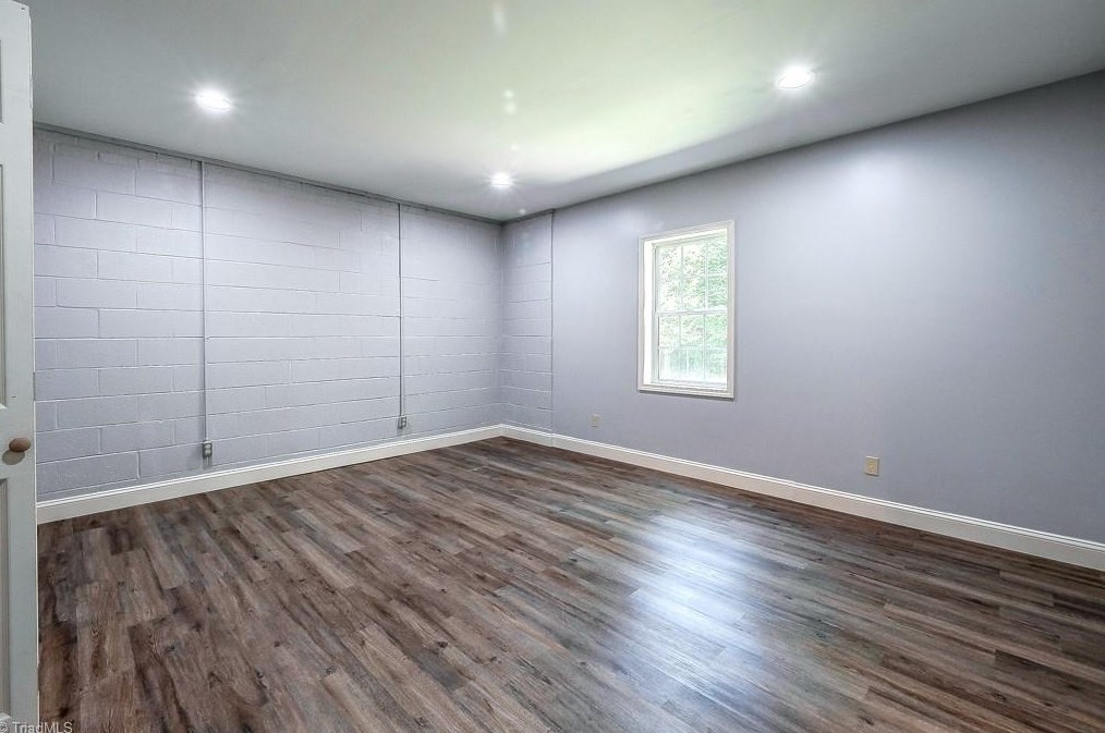 220 Drake Ln, Lexington NC  27295-9833 exterior