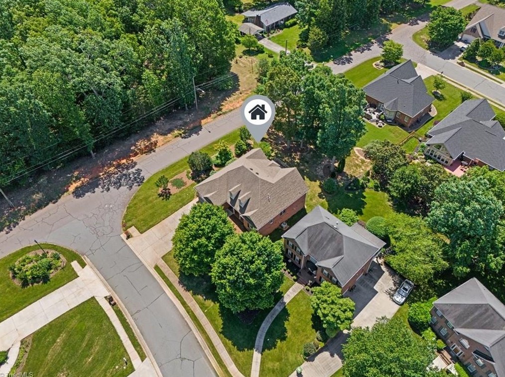 5801 Stanley Farm Ct, Kernersville NC  27284-2191 exterior