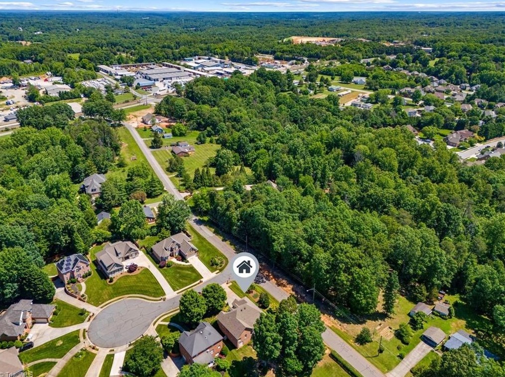 5801 Stanley Farm Ct, Kernersville NC  27284-2191 exterior