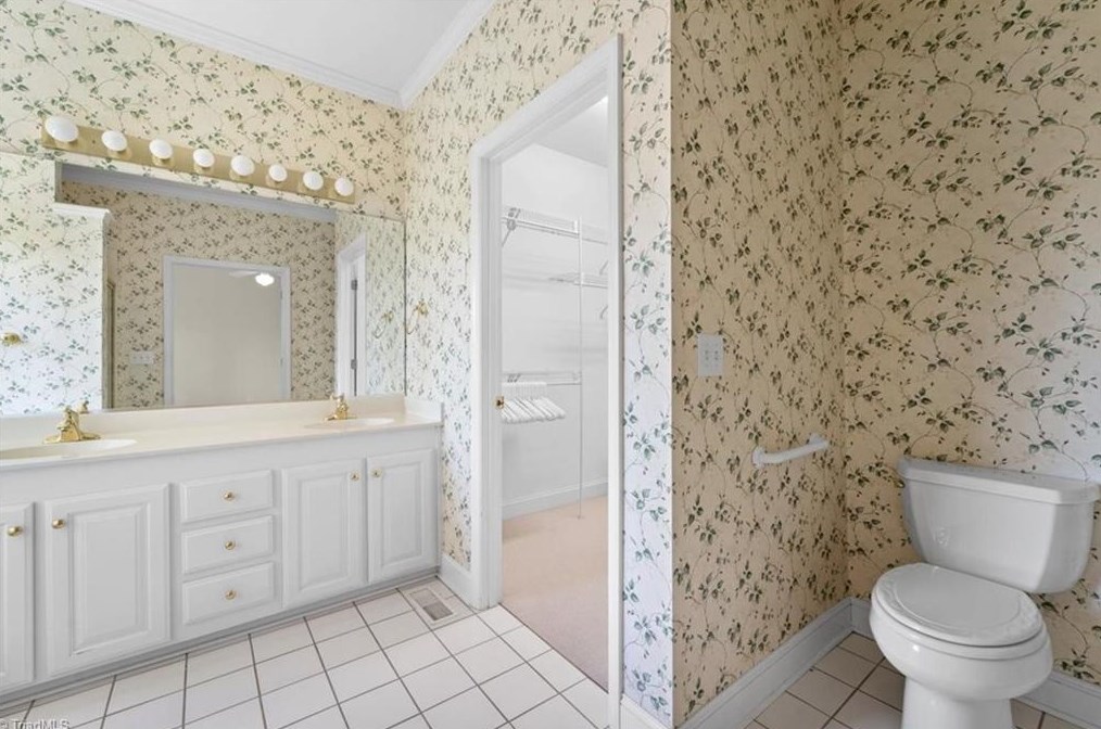 5801 Stanley Farm Ct, Kernersville NC  27284-2191 exterior