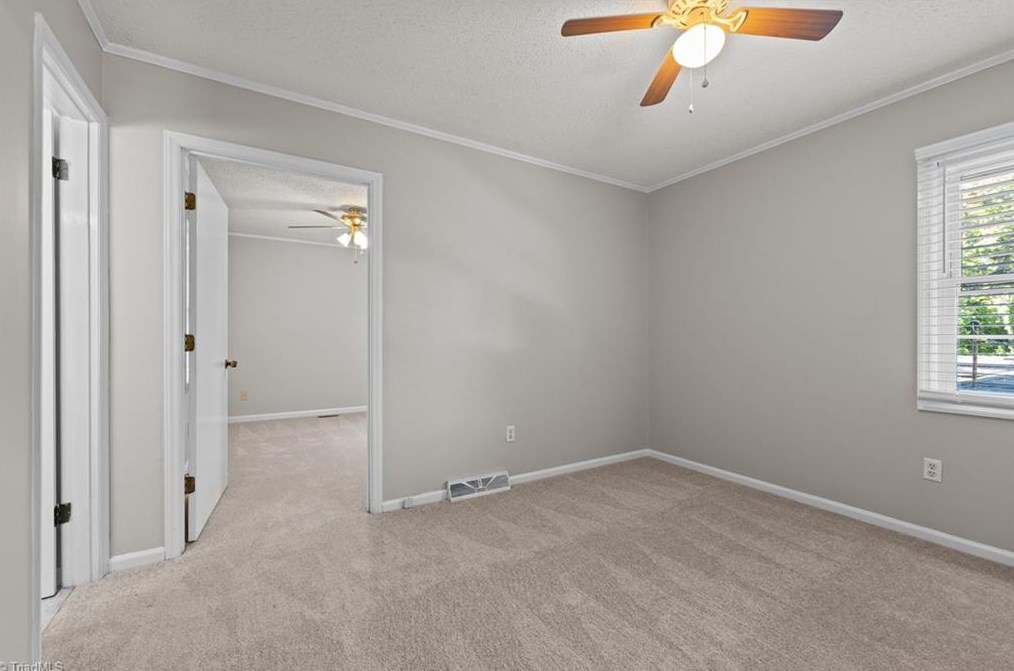 1318 Elder Way, Burlington NC 27215-6580 exterior