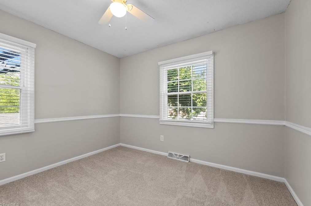 1318 Elder Way, Burlington NC 27215-6580 exterior