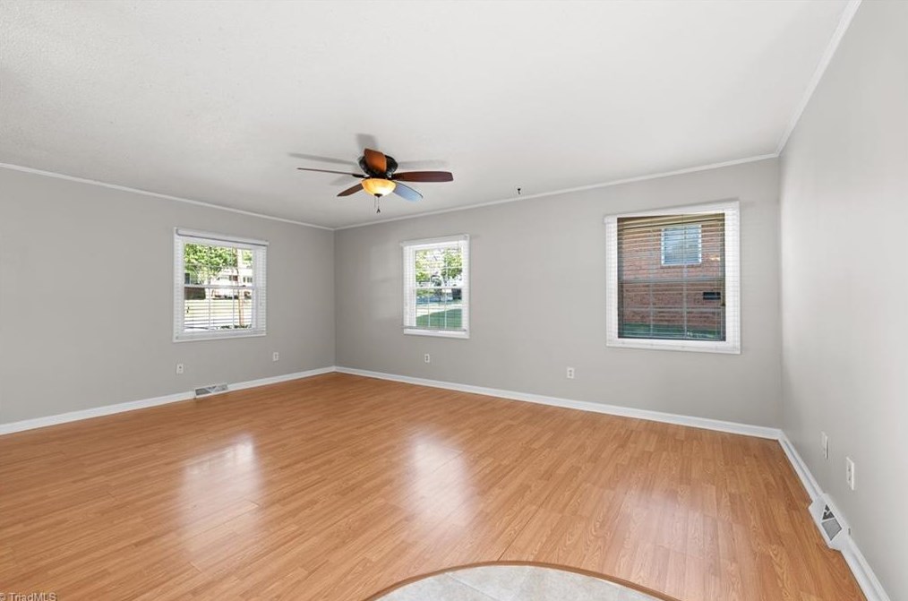 1318 Elder Way, Burlington NC 27215-6580 exterior