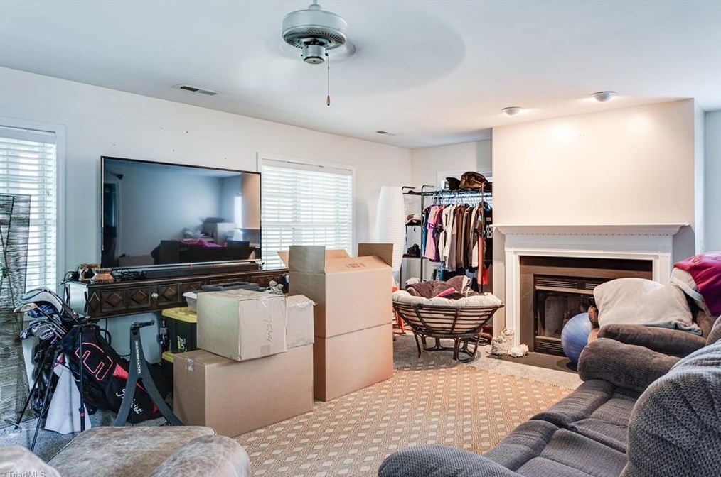 5912 Election Oak Dr, High Point NC 27265-3187 exterior